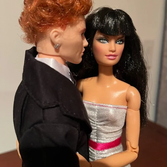 Barbie Doll HTF 2008 Top Model Hair Wear Teresa, Mattel - Picture 4 of 10